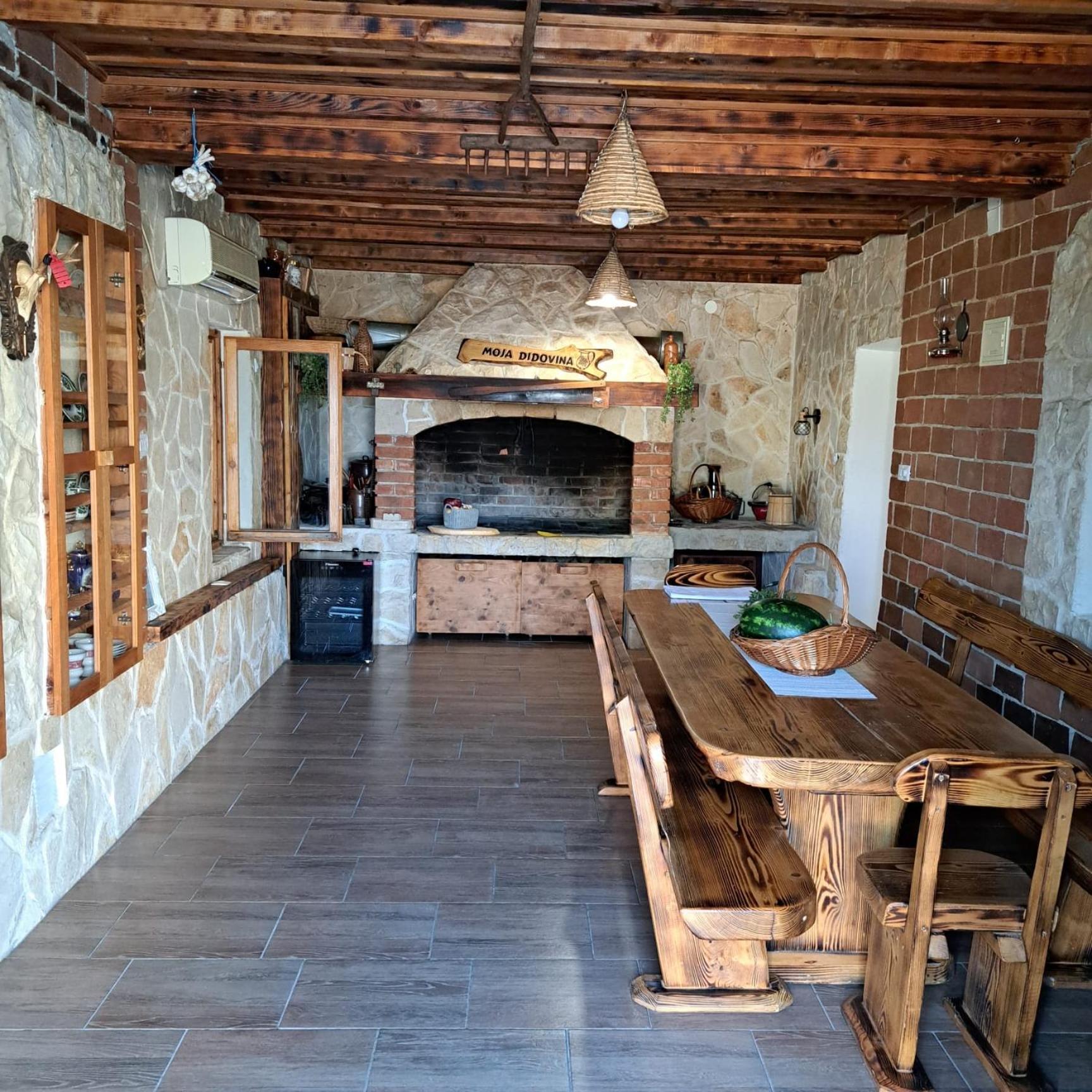 Iva Apartman Sa Bazenom Donji Zemunik Exterior photo